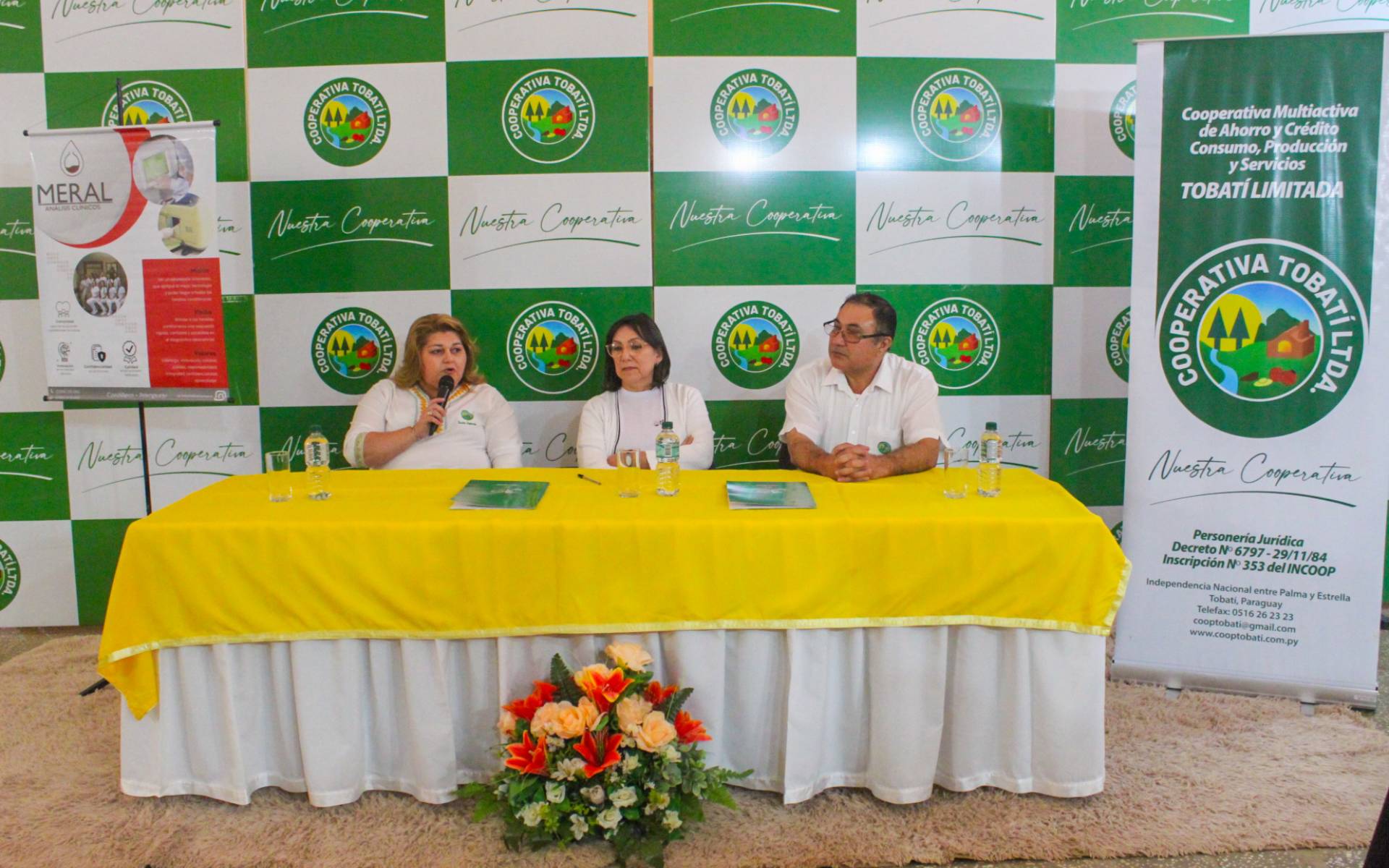 Firma de Convenio con Laboratorios Meral